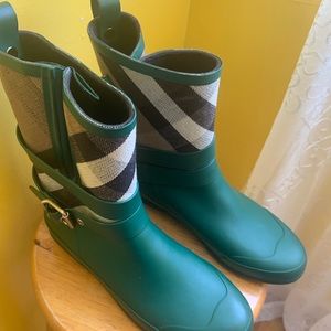 Burberry rain boots